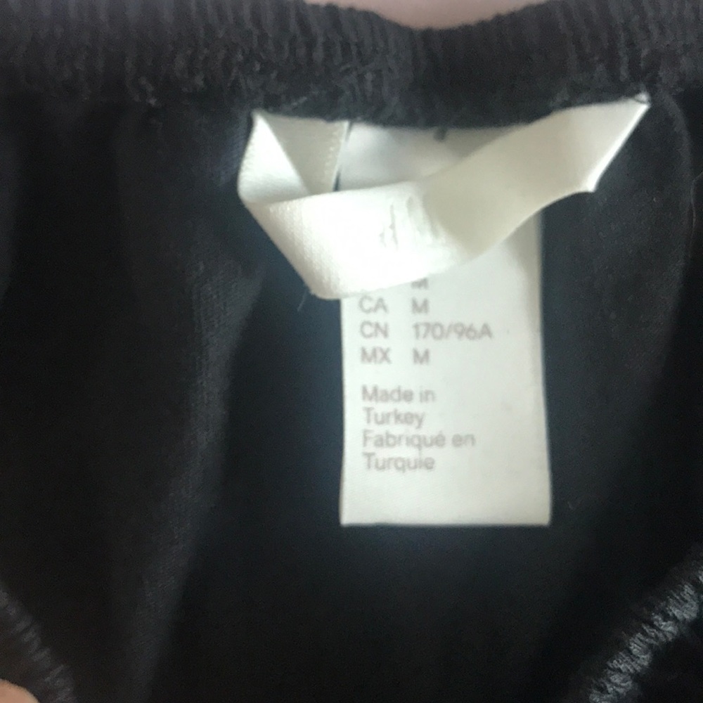 H&M Top - Picture 4 of 4